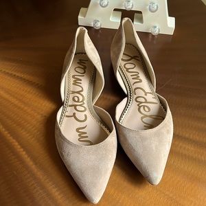 𝅺Sam Edelman nude patent leather flat